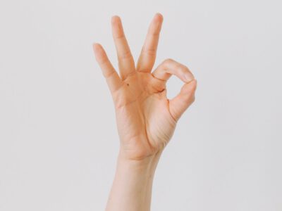 Mit den Händen sprechen - Förderung der Sprachentwicklung durch gebärdenunterstützende Kommunikation