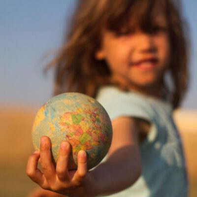 Kulturelle Vielfalt – Kindern und Familien mit Fluchterfahrung im Alltag begegnen.