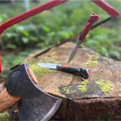 Abenteuer im Wald: Sichere Nutzung von Werkzeugen mit Kindern. Vom Hacken, Schnitzen und Sägen.