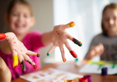 Kreative Entdecker - Kunst mit Kindern unter 3 - Montessori erleben